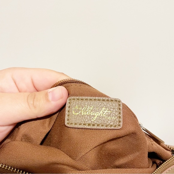 Anthropologie Miss Albright Metallic Faux Leather Zip Pouch Wristlet Small Bag - Picture 5 of 6